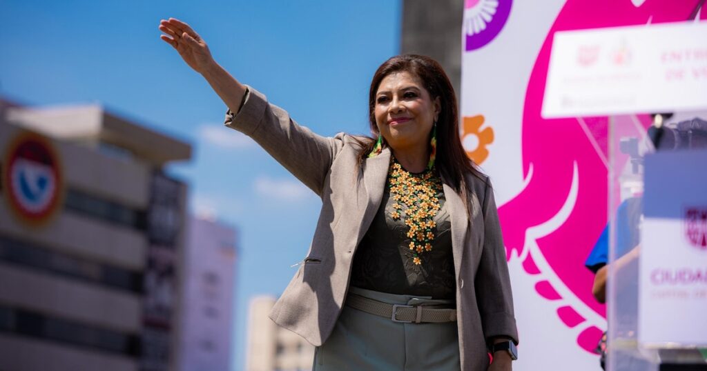 Clara brugada presenta logros en seguridad y programas sociales